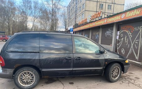 Chrysler Voyager III, 1998 год, 270 000 рублей, 3 фотография