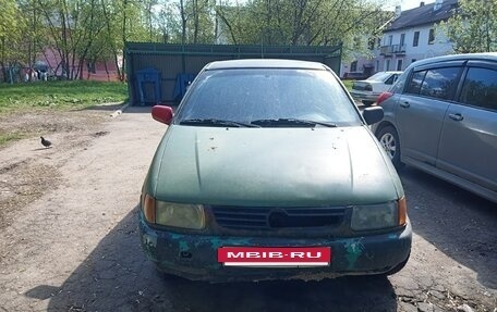 Volkswagen Polo III рестайлинг, 1998 год, 100 000 рублей, 4 фотография