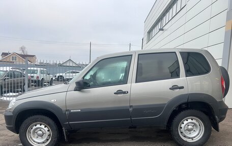 Chevrolet Niva I рестайлинг, 2017 год, 684 000 рублей, 3 фотография