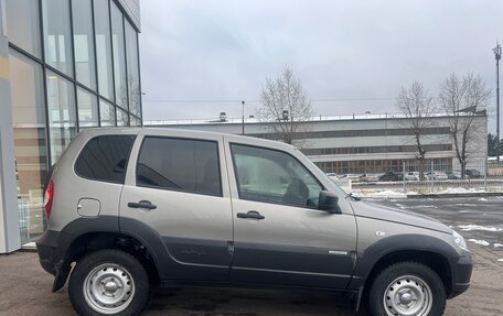 Chevrolet Niva I рестайлинг, 2017 год, 684 000 рублей, 4 фотография