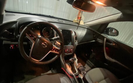 Opel Astra J, 2012 год, 700 000 рублей, 7 фотография