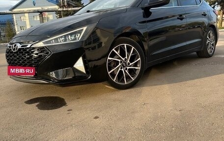 Hyundai Elantra VI рестайлинг, 2020 год, 1 680 000 рублей, 3 фотография