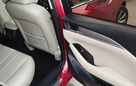 Mazda 6, 2018 год, 2 350 000 рублей, 14 фотография