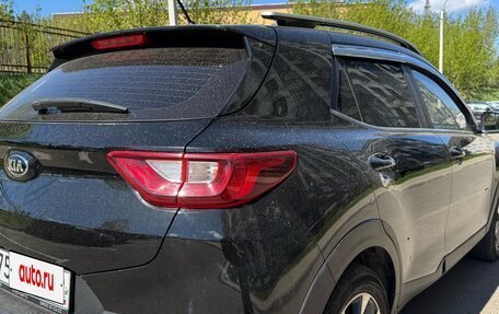 KIA Stonic, 2018 год, 1 950 000 рублей, 8 фотография