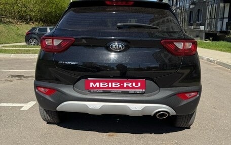 KIA Stonic, 2018 год, 1 950 000 рублей, 9 фотография