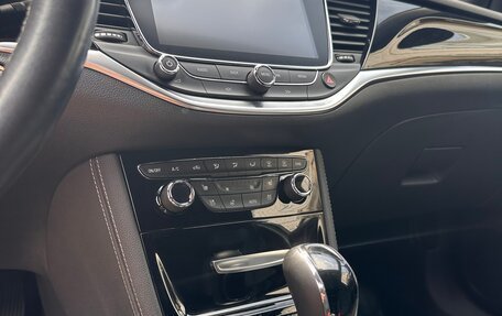 Opel Astra K, 2019 год, 1 560 000 рублей, 3 фотография