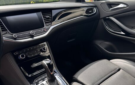 Opel Astra K, 2019 год, 1 560 000 рублей, 10 фотография
