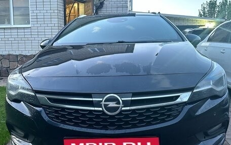 Opel Astra K, 2019 год, 1 560 000 рублей, 15 фотография