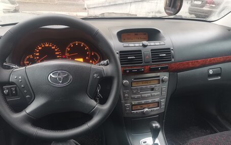 Toyota Avensis III рестайлинг, 2004 год, 800 000 рублей, 13 фотография