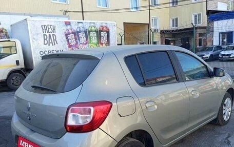 Renault Sandero II рестайлинг, 2015 год, 390 000 рублей, 11 фотография