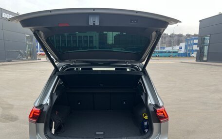 Volkswagen Tiguan II, 2018 год, 2 590 000 рублей, 9 фотография