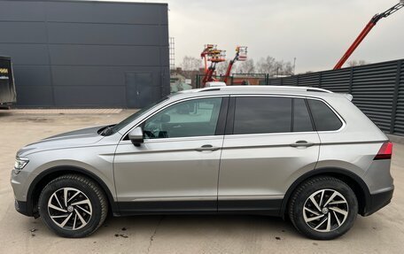 Volkswagen Tiguan II, 2018 год, 2 590 000 рублей, 8 фотография