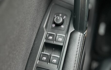 Volkswagen Tiguan II, 2018 год, 2 590 000 рублей, 36 фотография