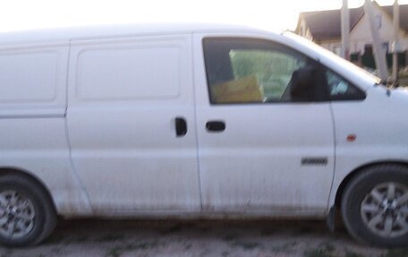 Hyundai H-1 II рестайлинг, 2007 год, 650 000 рублей, 3 фотография