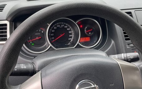 Nissan Tiida, 2011 год, 870 000 рублей, 2 фотография
