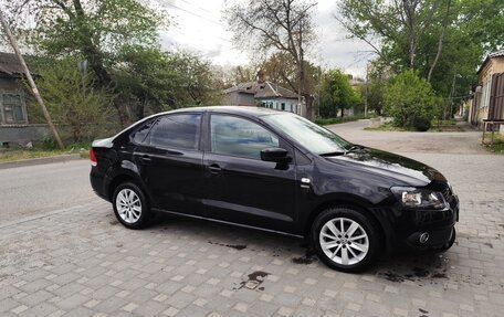 Volkswagen Polo VI (EU Market), 2013 год, 900 000 рублей, 2 фотография