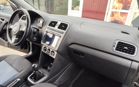 Volkswagen Polo VI (EU Market), 2013 год, 900 000 рублей, 14 фотография