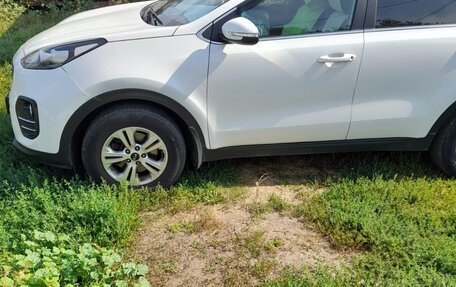 KIA Sportage IV рестайлинг, 2018 год, 2 630 000 рублей, 1 фотография