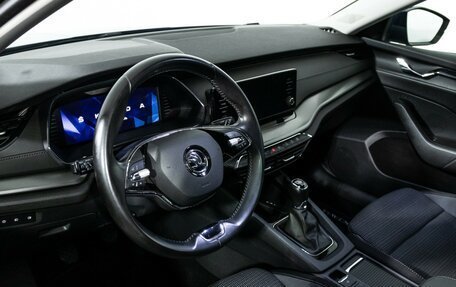 Skoda Octavia IV, 2020 год, 2 550 000 рублей, 12 фотография