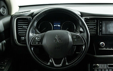 Mitsubishi Outlander III рестайлинг 3, 2021 год, 2 379 000 рублей, 19 фотография