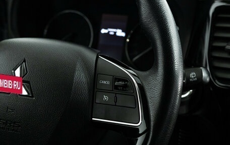 Mitsubishi Outlander III рестайлинг 3, 2021 год, 2 379 000 рублей, 20 фотография