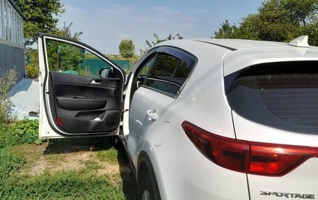 KIA Sportage IV рестайлинг, 2018 год, 2 630 000 рублей, 3 фотография