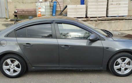Chevrolet Cruze II, 2012 год, 700 000 рублей, 2 фотография