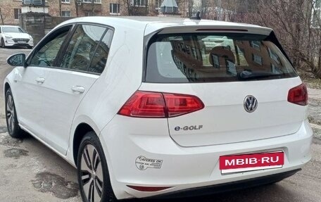 Volkswagen Golf VII, 2016 год, 1 800 000 рублей, 16 фотография