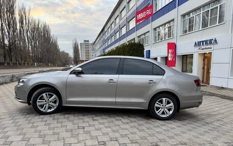 Volkswagen Jetta VI, 2017 год, 1 890 000 рублей, 3 фотография