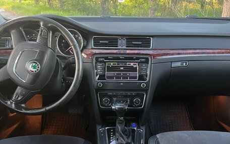 Skoda Superb III рестайлинг, 2012 год, 1 150 000 рублей, 6 фотография
