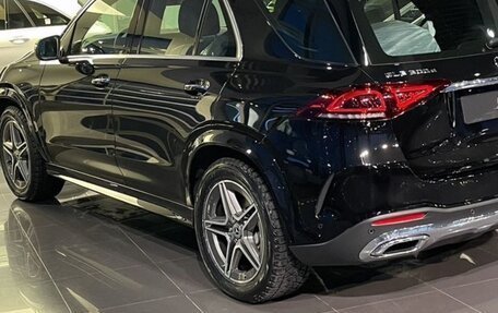 Mercedes-Benz GLE, 2022 год, 5 900 000 рублей, 2 фотография