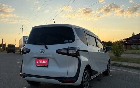 Toyota Sienta II, 2016 год, 1 500 000 рублей, 7 фотография