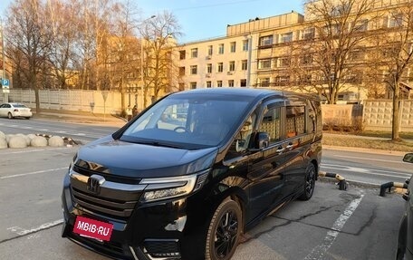 Honda Stepwgn IV, 2020 год, 3 100 000 рублей, 2 фотография