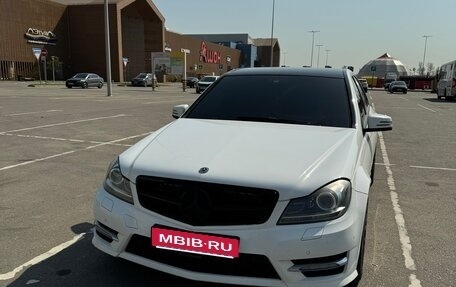 Mercedes-Benz C-Класс, 2013 год, 1 400 000 рублей, 2 фотография