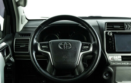 Toyota Land Cruiser Prado 150 рестайлинг 2, 2018 год, 4 699 000 рублей, 23 фотография