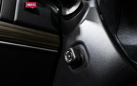 Toyota Land Cruiser Prado 150 рестайлинг 2, 2018 год, 4 699 000 рублей, 16 фотография