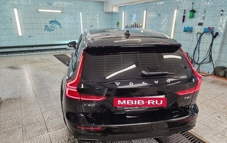 Volvo V60 Cross Country II, 2021 год, 4 350 000 рублей, 3 фотография