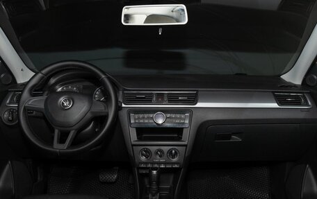 Skoda Rapid I, 2017 год, 1 035 000 рублей, 9 фотография
