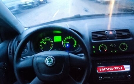 Skoda Fabia II, 2011 год, 600 000 рублей, 5 фотография