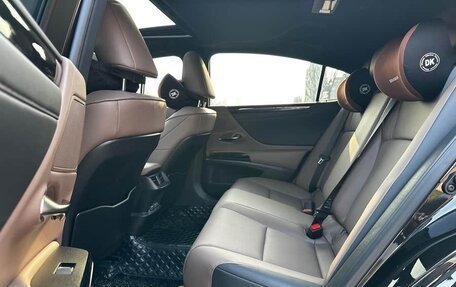 Lexus ES VII, 2022 год, 3 250 000 рублей, 9 фотография
