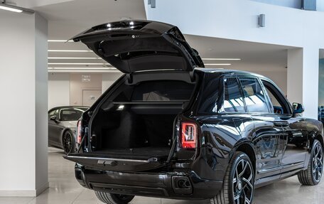 Rolls-Royce Cullinan, 2025 год, 86 000 000 рублей, 9 фотография