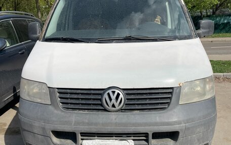 Volkswagen Transporter T5 рестайлинг, 2006 год, 815 000 рублей, 2 фотография