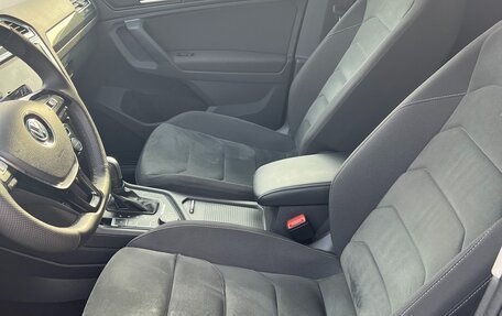 Volkswagen Tiguan II, 2020 год, 2 840 000 рублей, 9 фотография