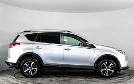Toyota RAV4, 2017 год, 2 699 000 рублей, 4 фотография