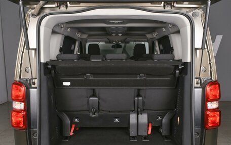 Peugeot Traveller I, 2019 год, 2 899 000 рублей, 21 фотография