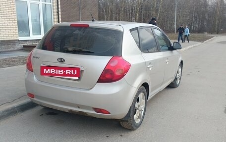 KIA cee'd I рестайлинг, 2009 год, 649 000 рублей, 3 фотография
