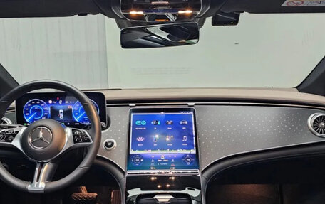 Mercedes-Benz EQE, 2022 год, 3 962 084 рублей, 6 фотография