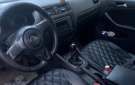 Volkswagen Jetta VI, 2013 год, 475 000 рублей, 6 фотография