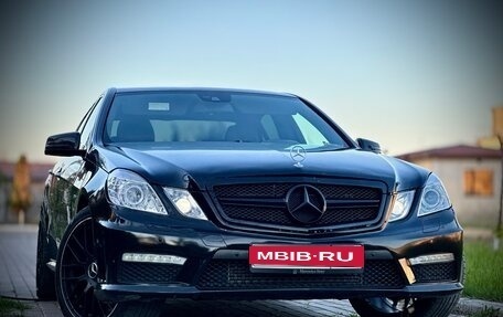 Mercedes-Benz E-Класс, 2012 год, 1 800 000 рублей, 1 фотография
