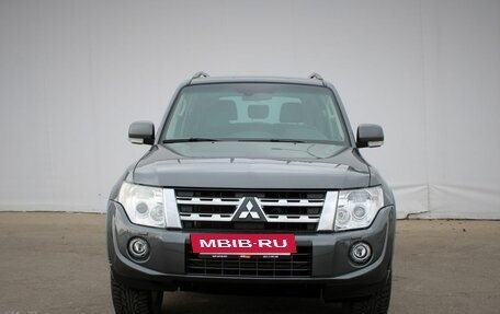 Mitsubishi Pajero IV, 2013 год, 2 232 000 рублей, 2 фотография